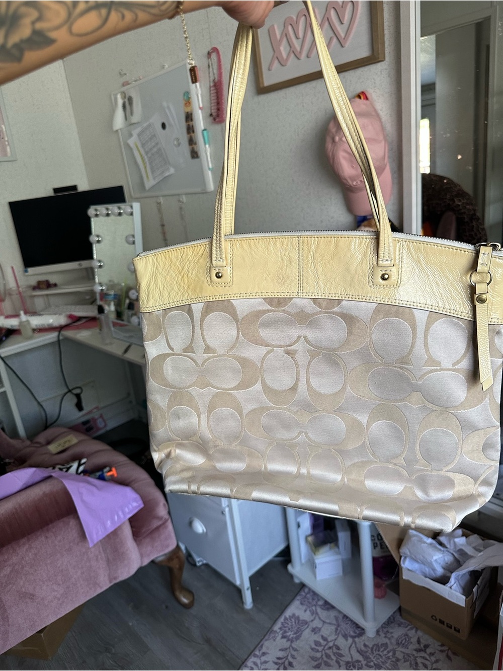 Beige Patterned Tote Bag with Leather Trim - Picture 2 of 4